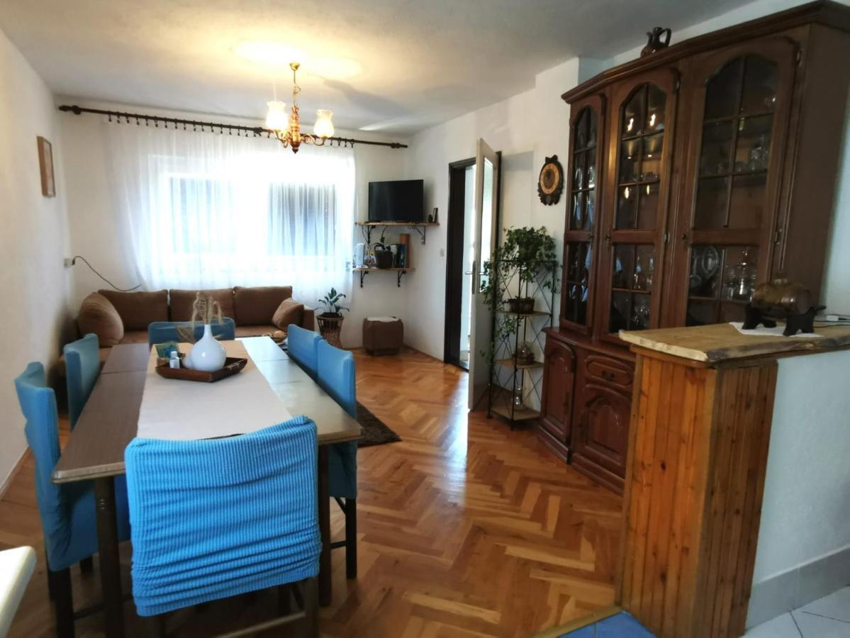 Apartman Pavelic Lovinac  Ngoại thất bức ảnh